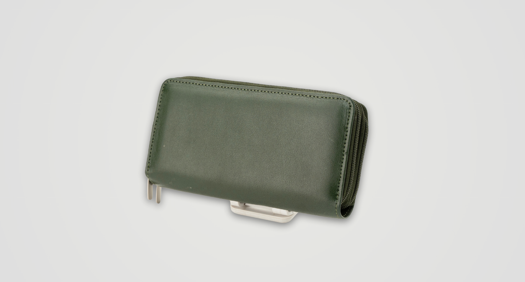 High-Capacity Forest Green Leather Wallet - Dual Zipper Security